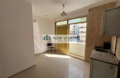 Apartment - Studio - 1 Bathroom for rent in Rolla Square - Rolla Area - Sharjah