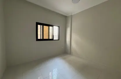 شقة - غرفة نوم - 1 حمام للايجار في الثاني مويلح - تجارية مويلح - الشارقة