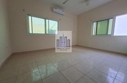 Apartment - 1 Bedroom - 1 Bathroom for rent in Muwailih Building - Muwaileh - Sharjah