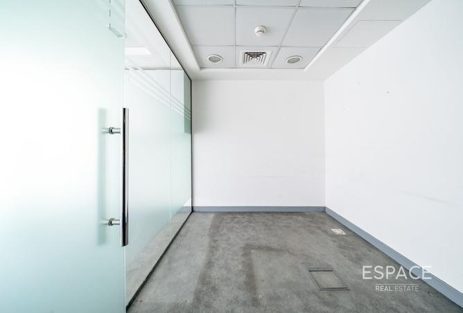 136994089 - Property Image 3