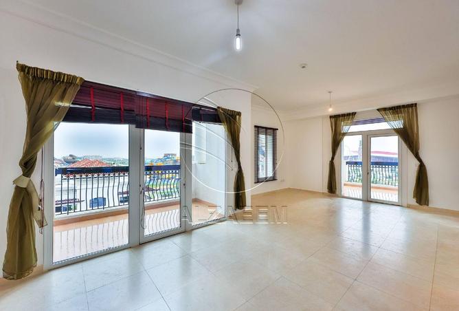 81935967 - Property Image 3