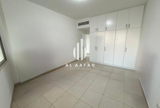 77386793 - Property Image 2