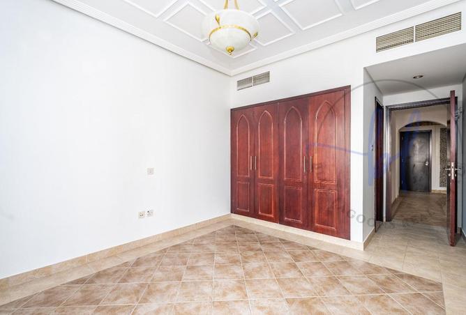 83241651 - Property Image 2