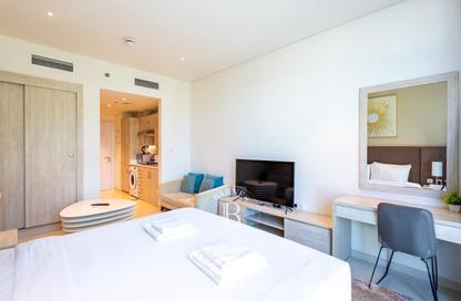 Apartment - Studio - 1 for rent in Seven Palm - Palm Jumeirah - Dubai