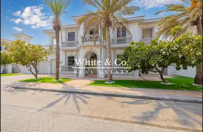 Villa - 6 Bedrooms - 7 Bathrooms for rent in Signature Villas Frond D - Signature Villas - Palm Jumeirah - Dubai