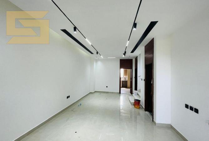 67836926 - Property Image 2