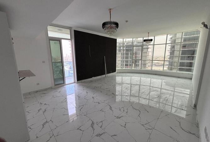 114179012 - Property Image 2