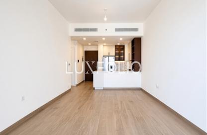 Apartment - 2 - 2 for rent in The Mayfair - Town Square - Dubai