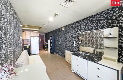 Apartment - 1 Bedroom - 1 Bathroom for sale in Hamilton Tower - Business Bay - Dubai