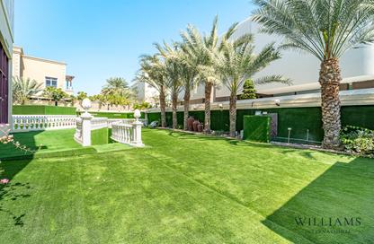 Villa - 7+ Bedrooms - 7+ Bathrooms for rent in Sector E - Emirates Hills - Dubai