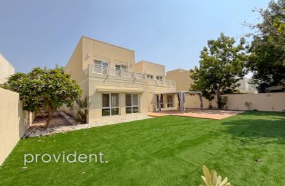 Villa - 4 - 5 for rent in Meadows 2 - Meadows - Dubai