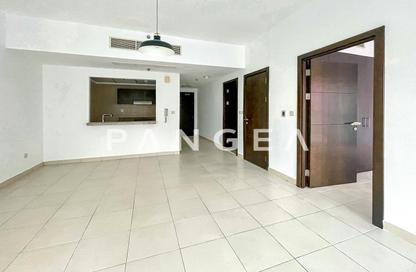 Apartment - 1 Bedroom - 2 Bathrooms for rent in The Point - Dubai Marina - Dubai