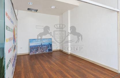 Shop - Studio for rent in Building Y15 - England Cluster - International City - Dubai Shop - Studio for rent in Building Y15 - England Cluster - International City - Dubai