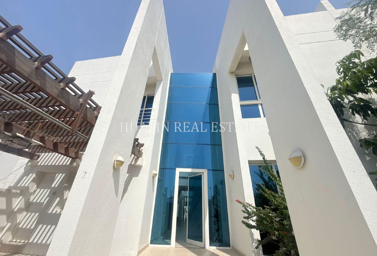 Beautiful Community |Close to beach |Pool and Gym photo 2