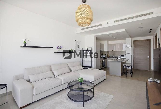 98267985 - Property Image 3