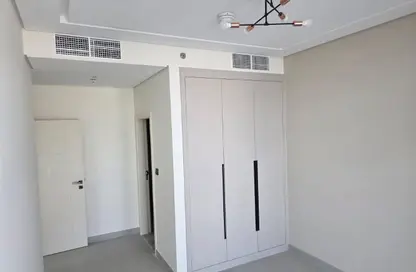 شقة - 2 غرف نوم - 3 حمامات للايجار في بي جي وان - الفرجان - دبي شقة - 2 غرف نوم - 3 حمامات للايجار في بي جي وان - الفرجان - دبي