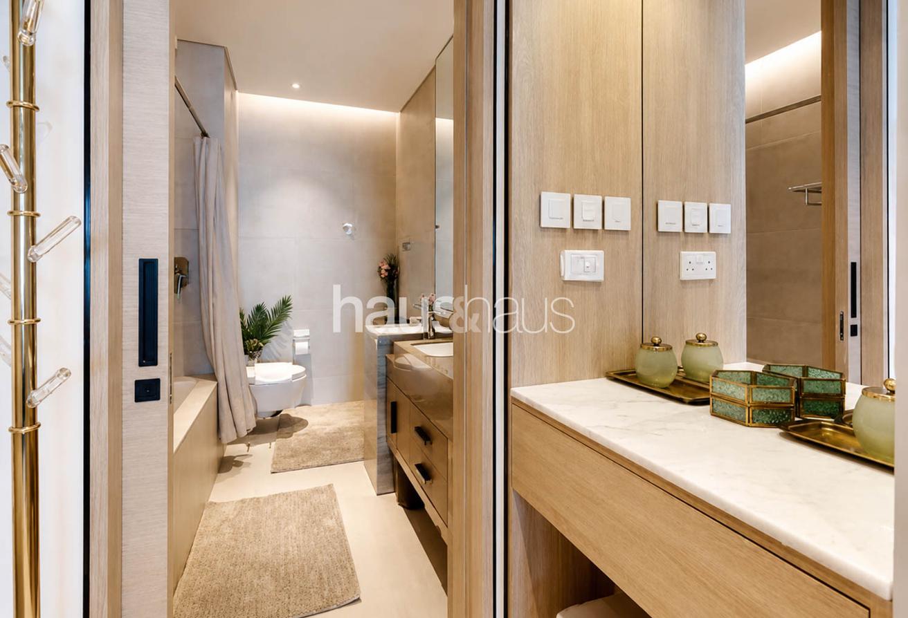 Luxury Living | Sea Views | Furnsihed photo 11