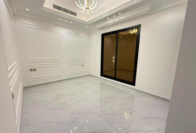 115499045 - Property Image 3
