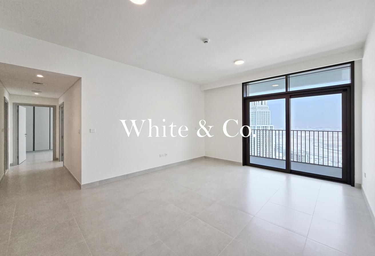 High Floor | Ready To Move |Luxury Living photo 5