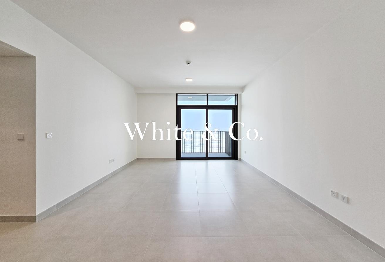 High Floor | Ready To Move |Luxury Living photo 4