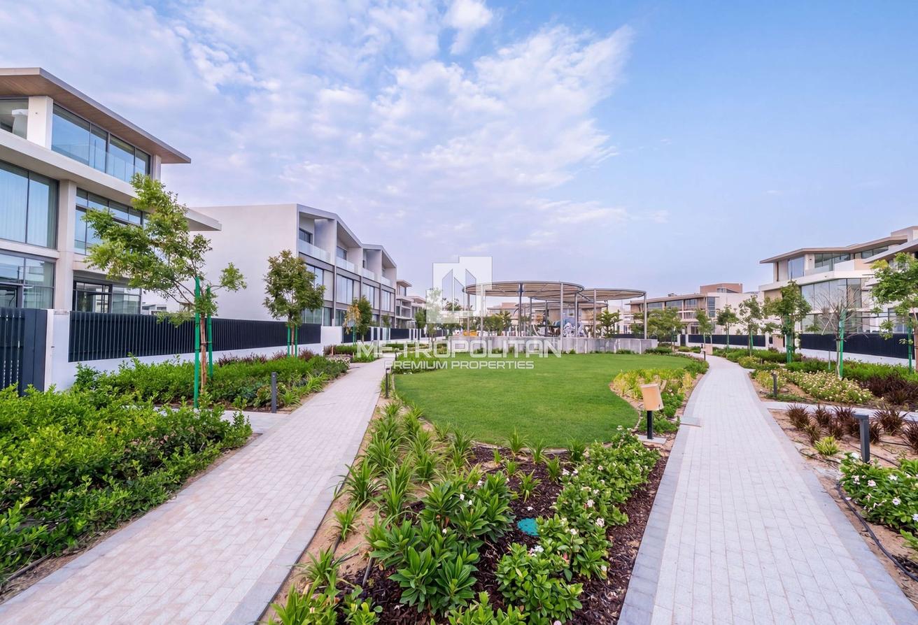 Corner | Open Park View | SD G+1 | Near Amenities photo 15