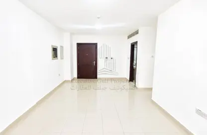 Apartment - 1 Bedroom - 2 Bathrooms for rent in Tourist Club Area - Abu Dhabi Apartment - 1 Bedroom - 2 Bathrooms for rent in Tourist Club Area - Abu Dhabi