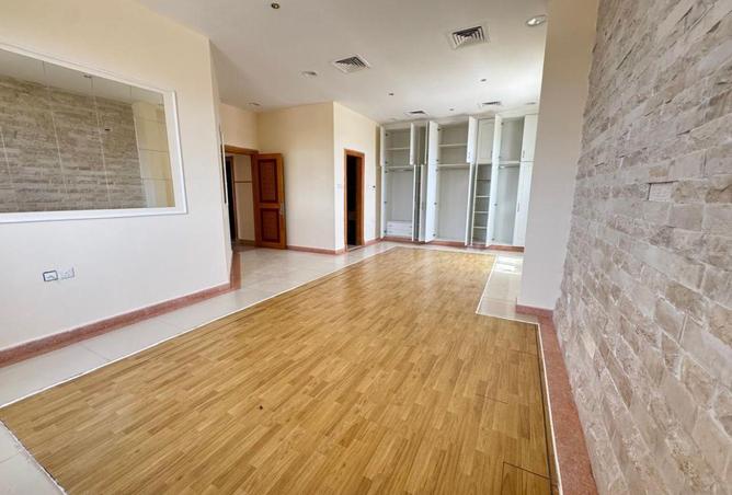 79865060 - Property Image 3