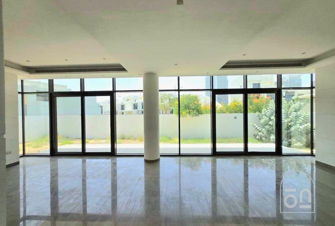 91811345 - Property Image 3