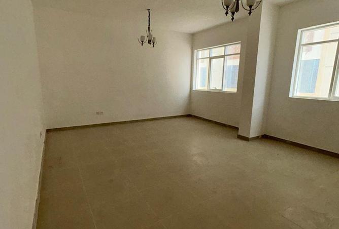 74242045 - Property Main Image