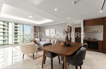 Apartment - 1 Bedroom - 1 Bathroom for sale in Palace Beach Residence Tower 1 - Palace Beach Residence - Emaar Beachfront - Dubai Harbour - Dubai