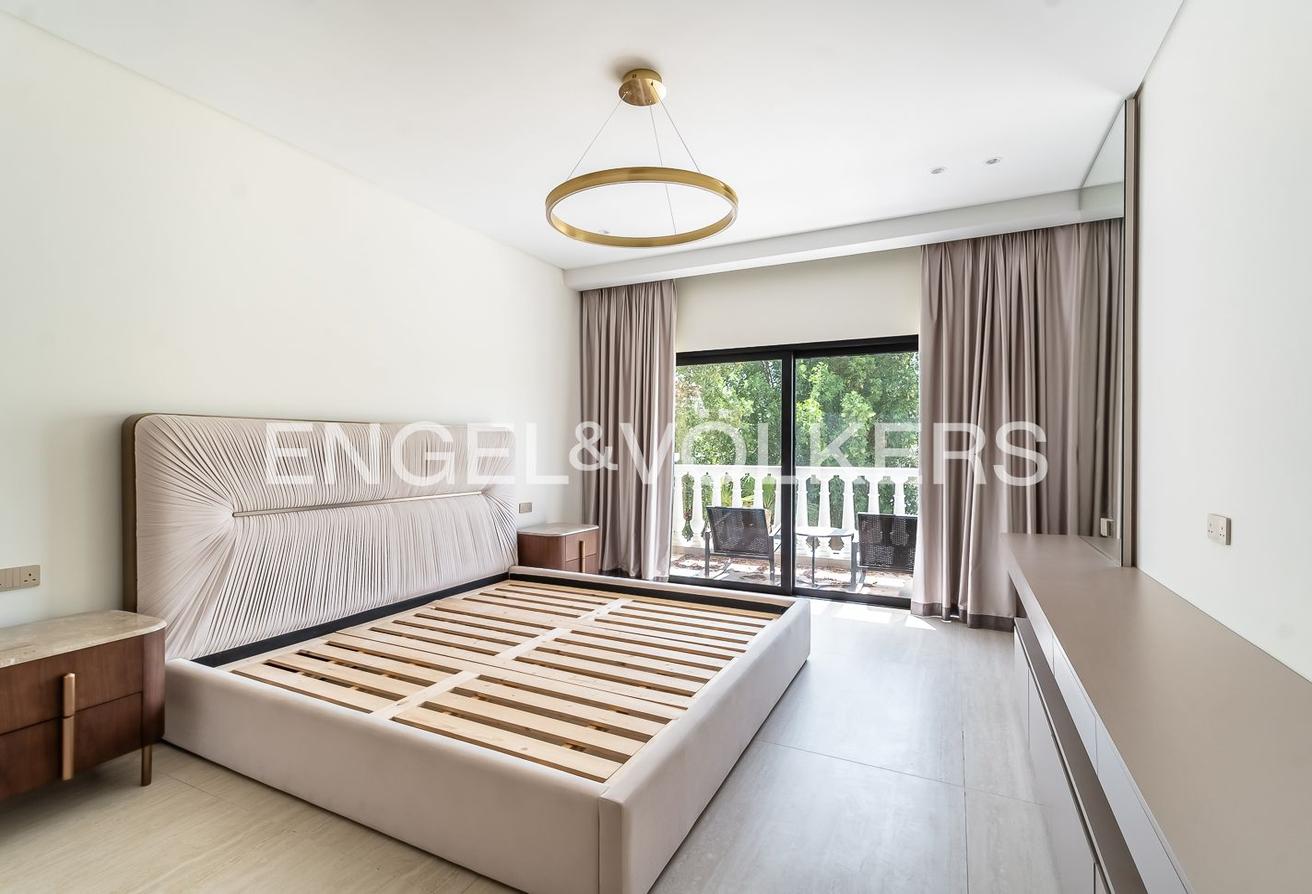 Fully Upgraded | Extended | Turnkey | Vacant Now photo 19