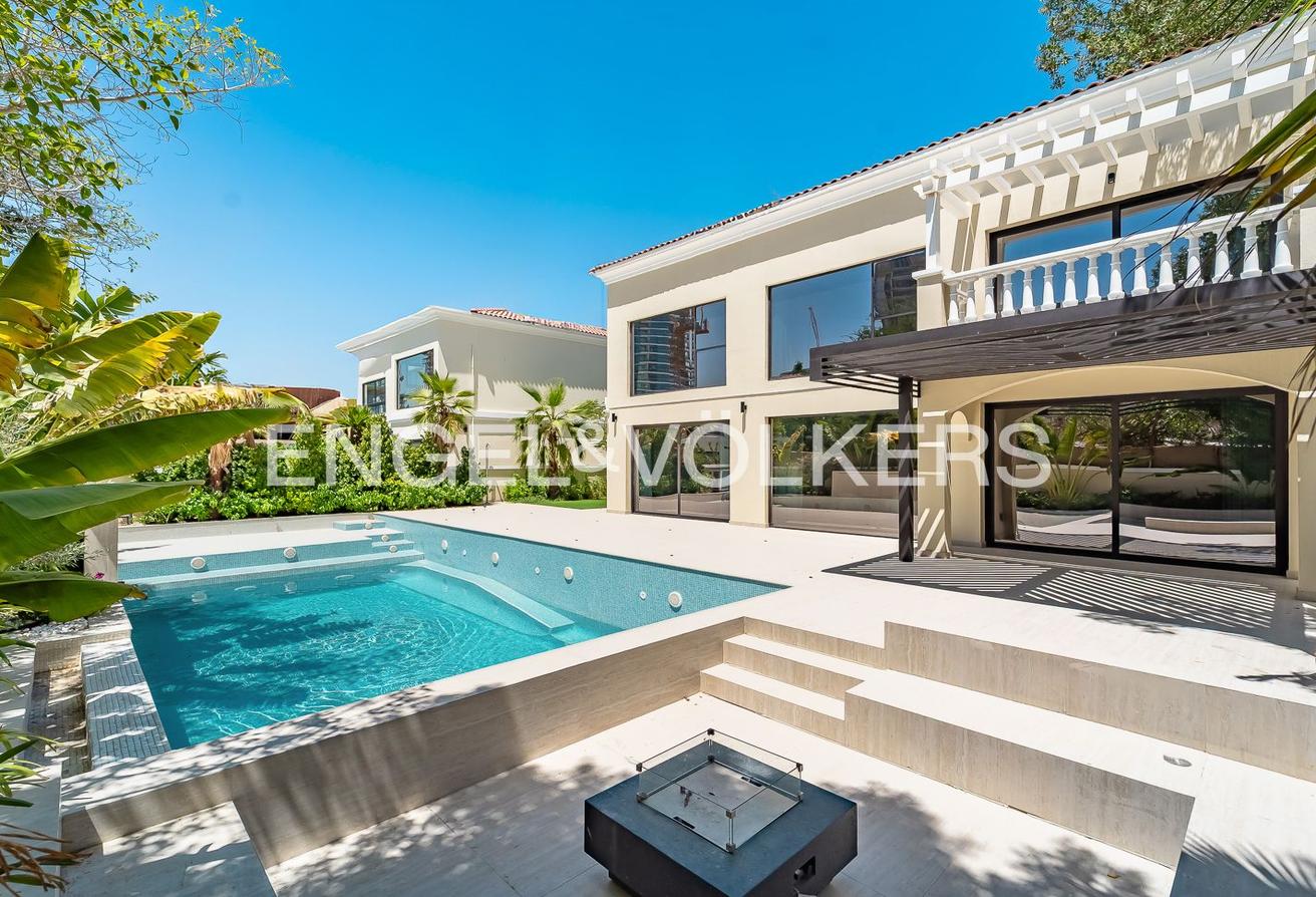 Fully Upgraded | Extended | Turnkey | Vacant Now