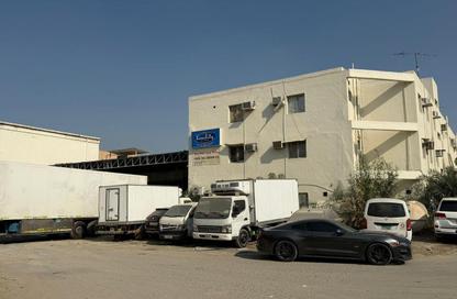مستودع - استوديو - 8 حمامات للبيع في المنطقة الصناعية رقم 2 - المنطقة الصناعية بالشارقة - الشارقة