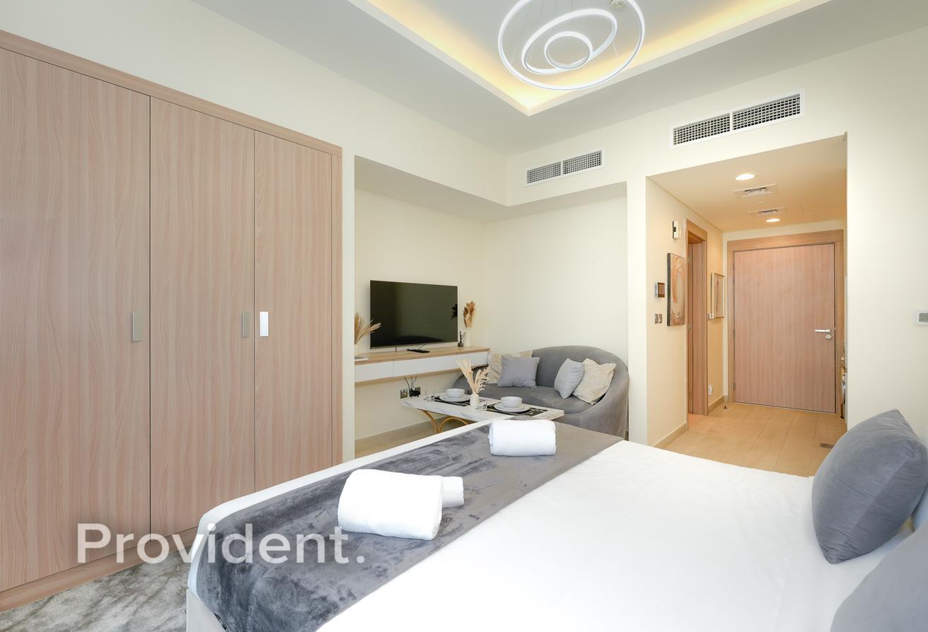 Prime Location | Bright and Spacious | Furnished photo 9