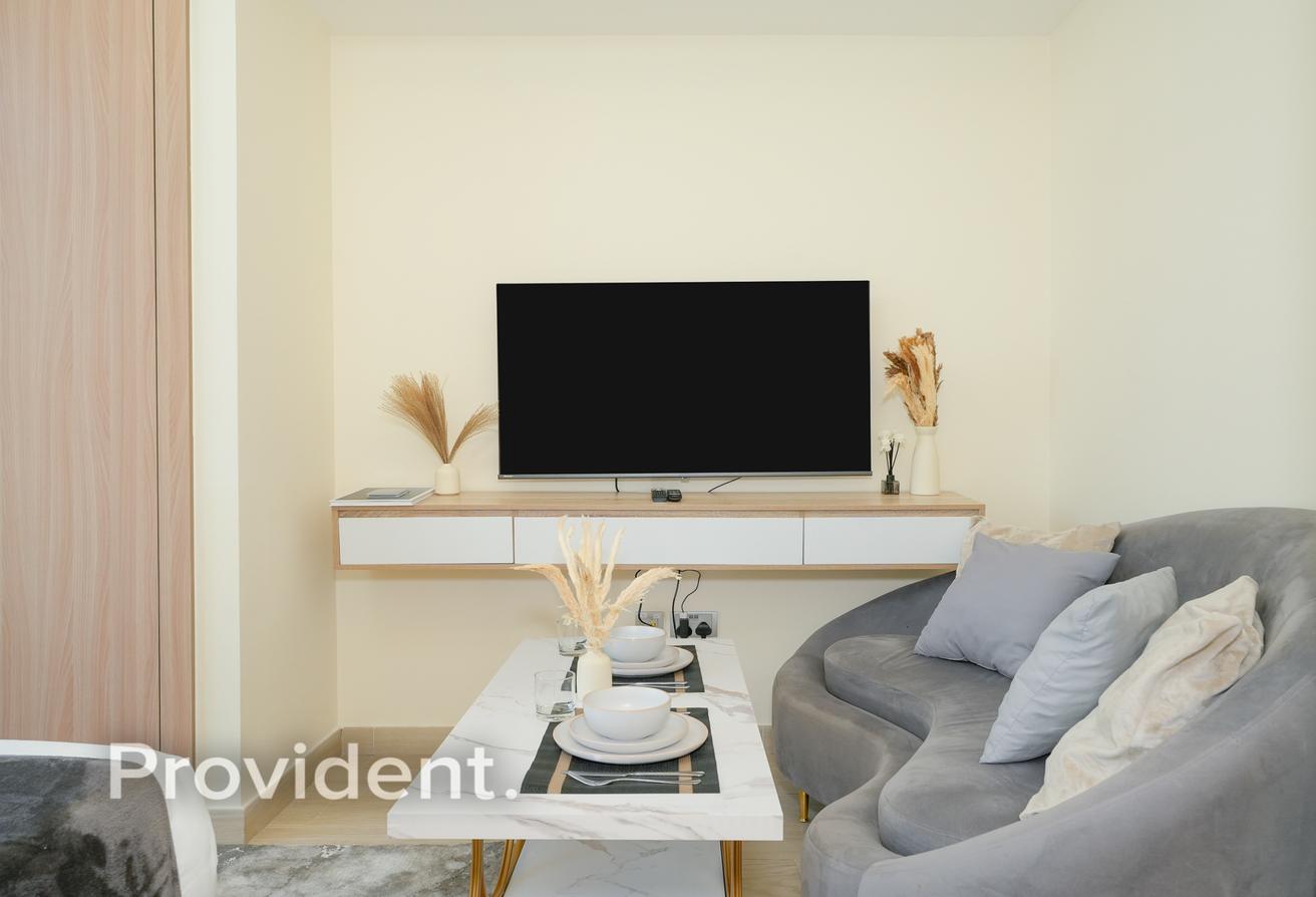 Prime Location | Bright and Spacious | Furnished photo 6