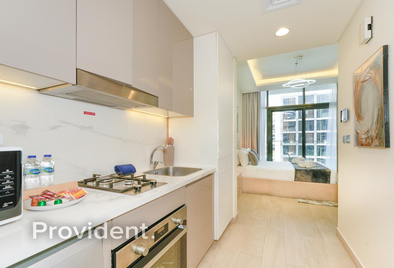 Prime Location | Bright and Spacious | Furnished photo 8