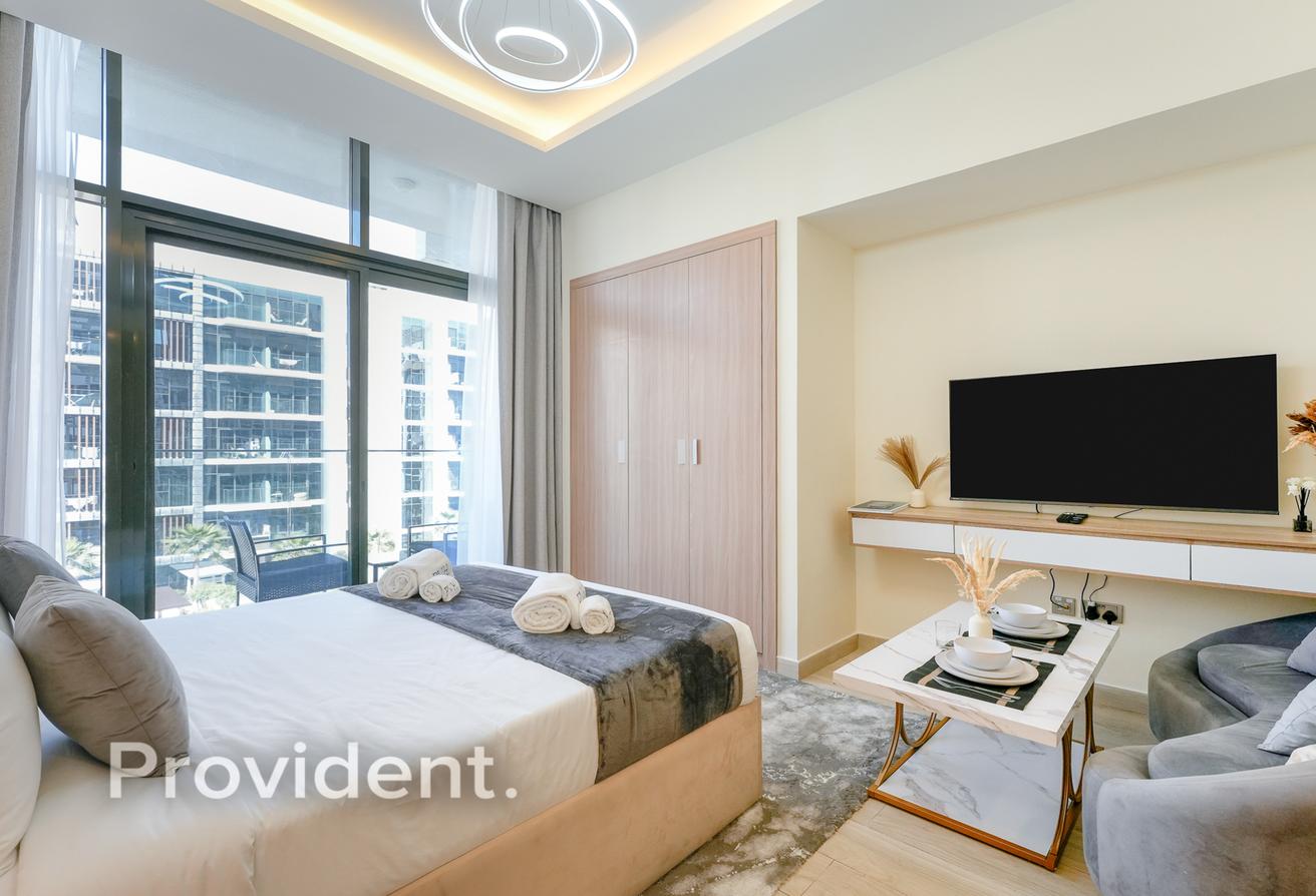 Prime Location | Bright and Spacious | Furnished photo 4