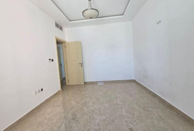 56563801 - صورة العقار 3