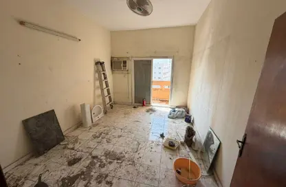 شقة - غرفة نوم - 1 حمام للايجار في مساكن كورنيش عجمان - طريق كورنيش عجمان - عجمان