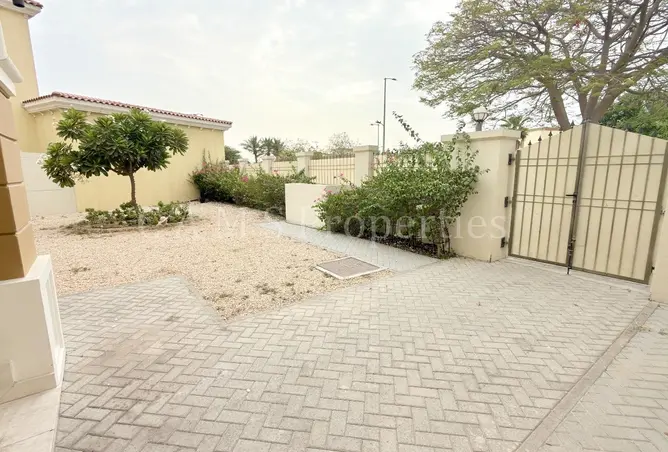 123389455 - Property Image 2