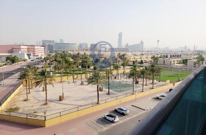 Apartment - 2 - 3 for rent in Airport Road Area - Al Garhoud - Dubai Apartment - 2 - 3 for rent in Airport Road Area - Al Garhoud - Dubai