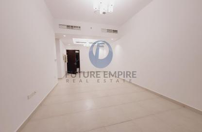 Apartment - 2 - 3 for rent in Airport Road Area - Al Garhoud - Dubai