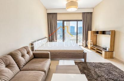 Apartment - Studio - 1 for rent in SOL Avenue - Business Bay - Dubai