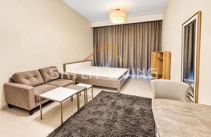 Apartment - Studio - 1 for rent in SOL Avenue - Business Bay - Dubai