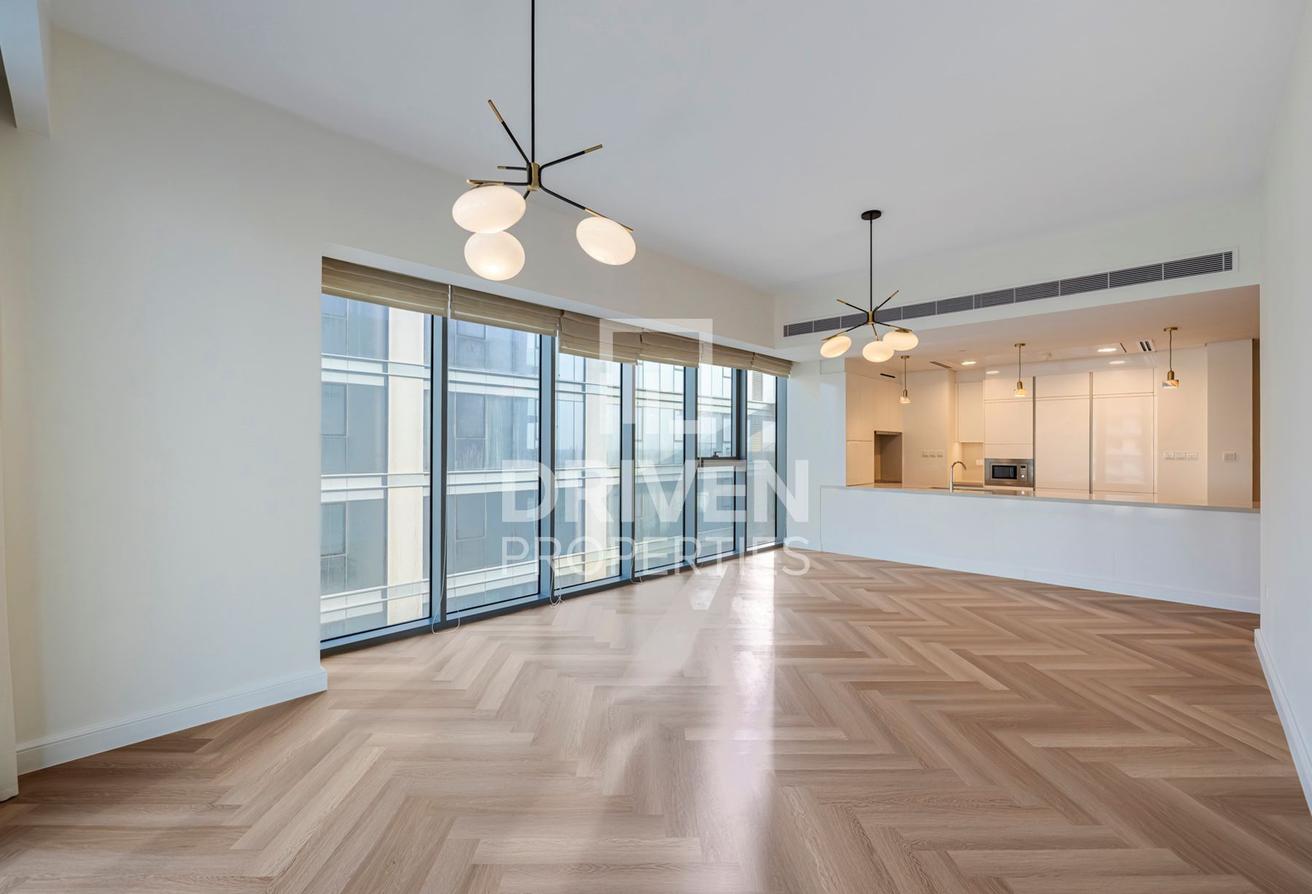 Corner Unit | Burj Khalifa and Canal View photo 14