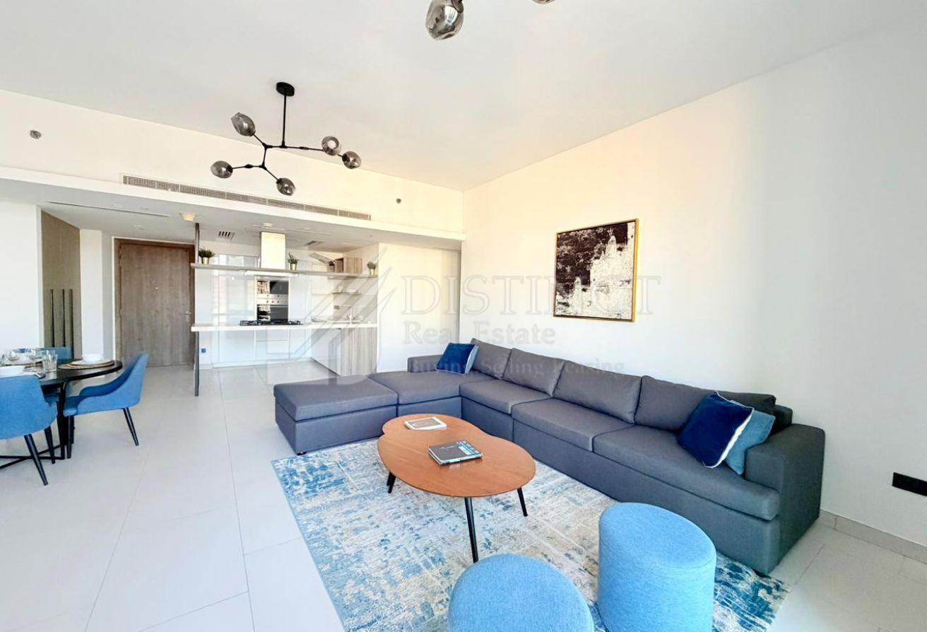 Penthouse, West Beach View, Now Ready for Leasing photo 4