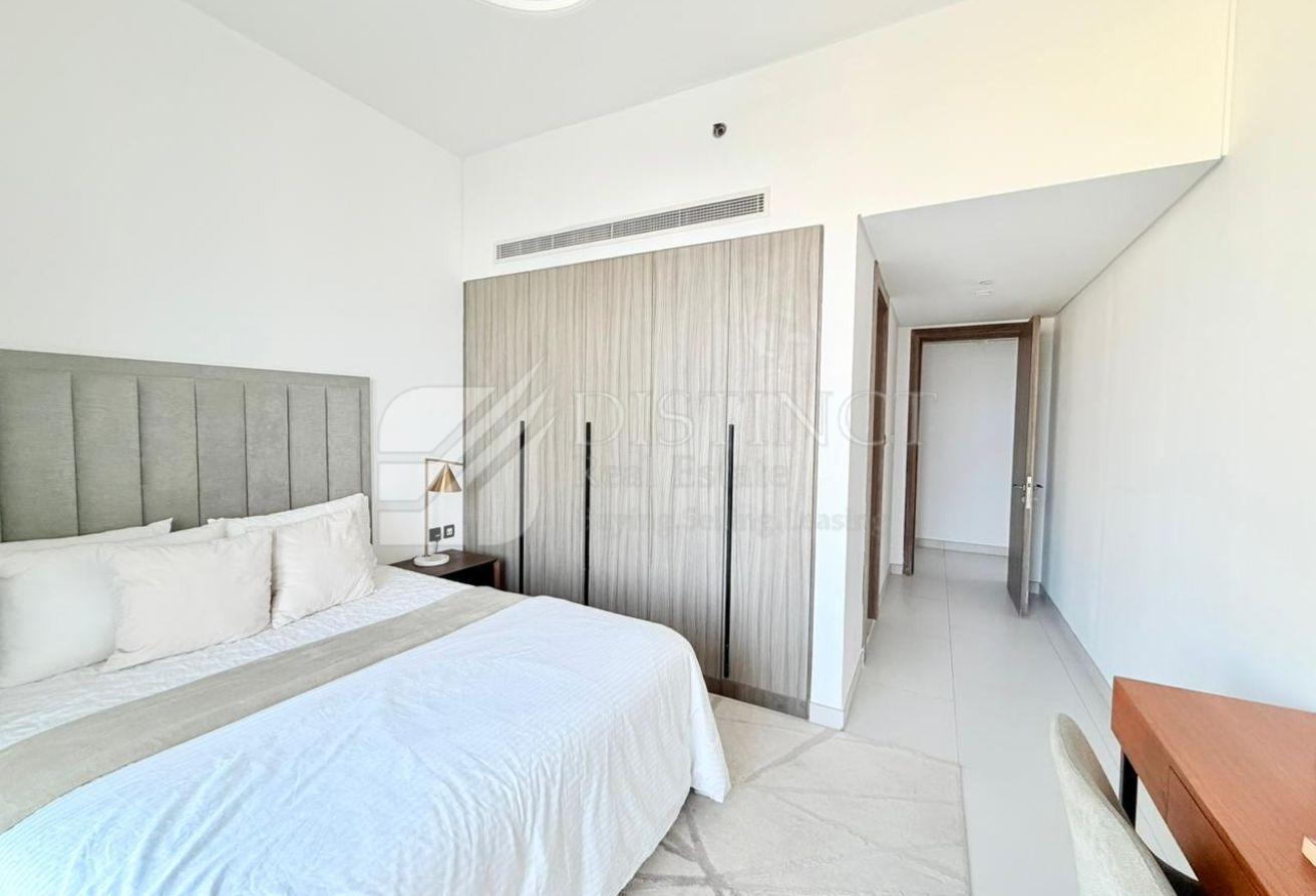 Penthouse, West Beach View, Now Ready for Leasing photo 7