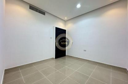 Apartment - 1 Bedroom - 2 Bathrooms for rent in Hadbat Al Zafranah - Muroor Area - Abu Dhabi