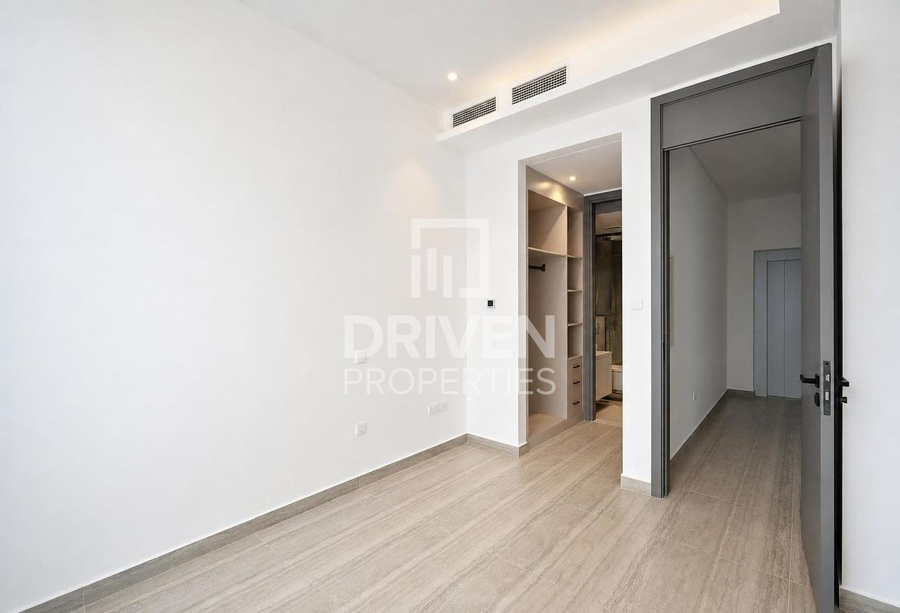 Corner Unit | Large Plot | Partially Furnished photo 15