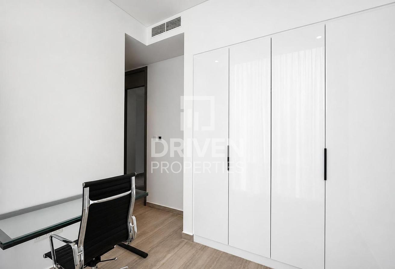 Corner Unit | Large Plot | Partially Furnished photo 18